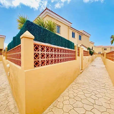 Casa De Acuario Holiday home *